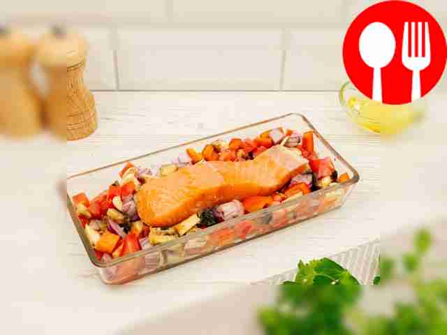 Смешайте все ингредиенты в форме для...