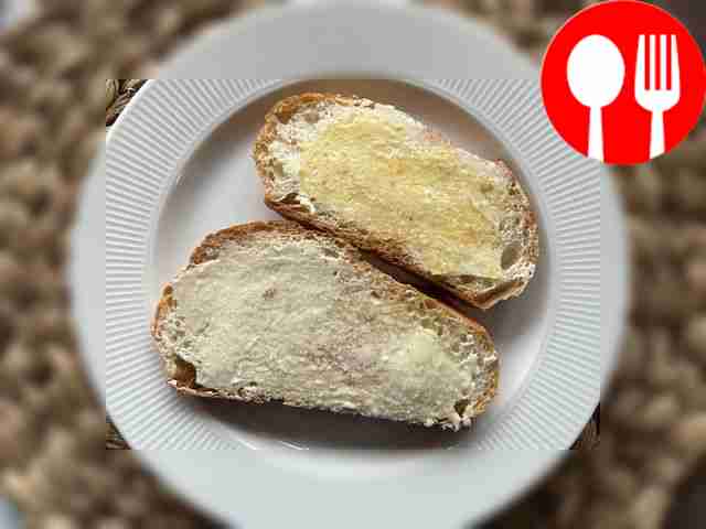 Бутерброд с маслом