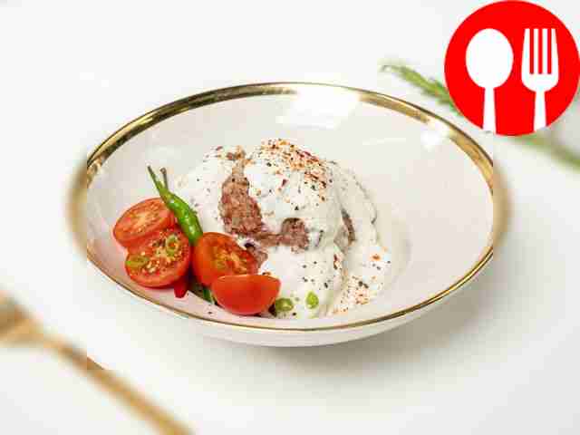 Ежики с соусом из мацони