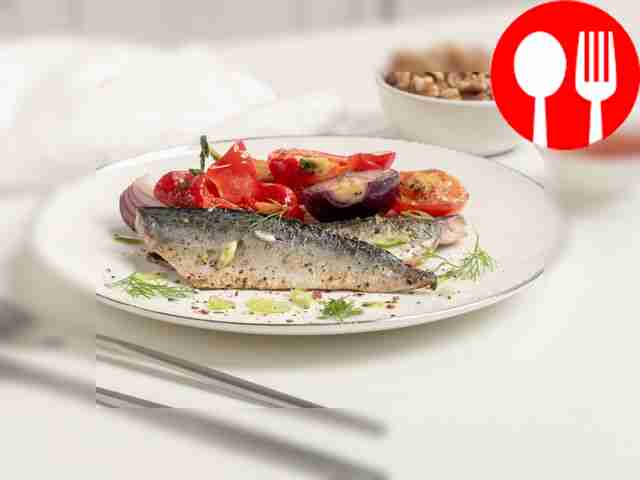 Скумбрия с овощами