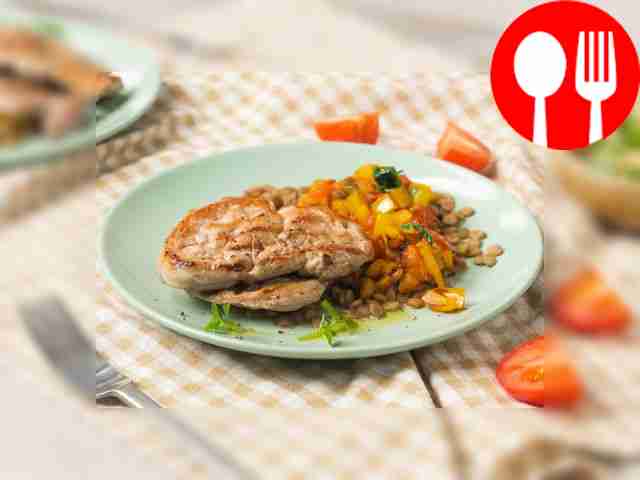 Отбивная с чечевицей