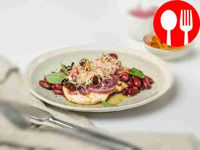 Отбивная с вялеными помидорами