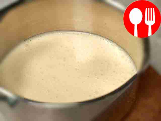 Разотрите желток с сахаром до пышности, затем...