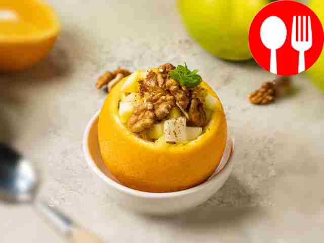 Салат из айвы с фруктами