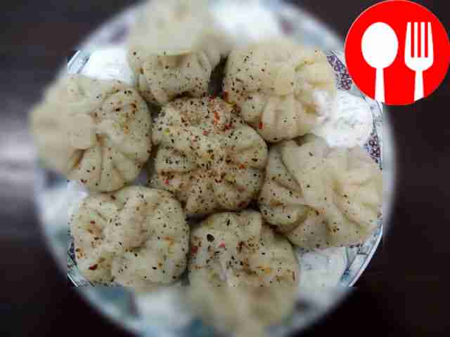 Сытные хинкали с аджикой