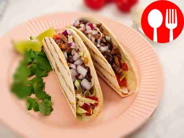 Тако с мясом и овощами