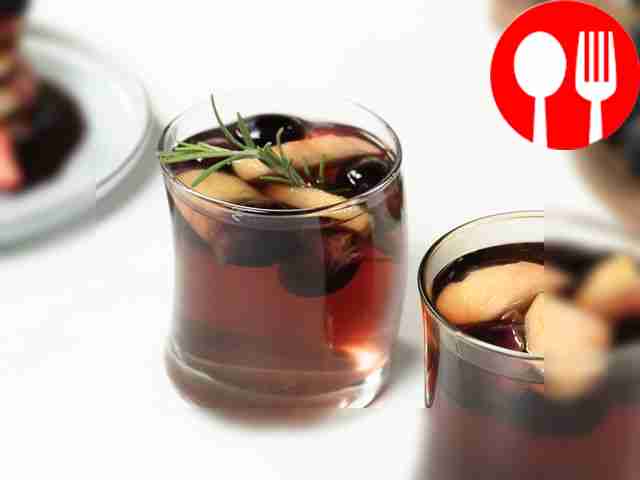 Компот из айвы с виноградом