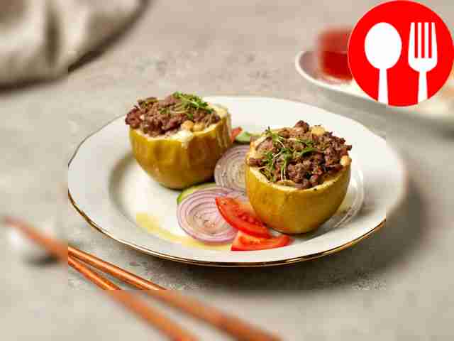 Айва с фаршем индейки