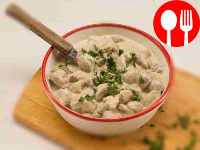 Тушеная свинина с грибами