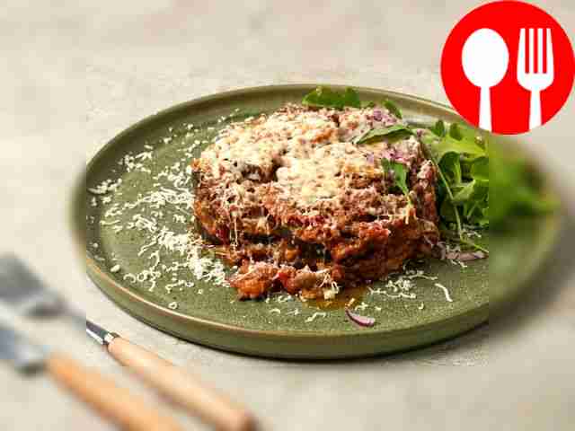 Мусака с баклажаном и бараньим фаршем