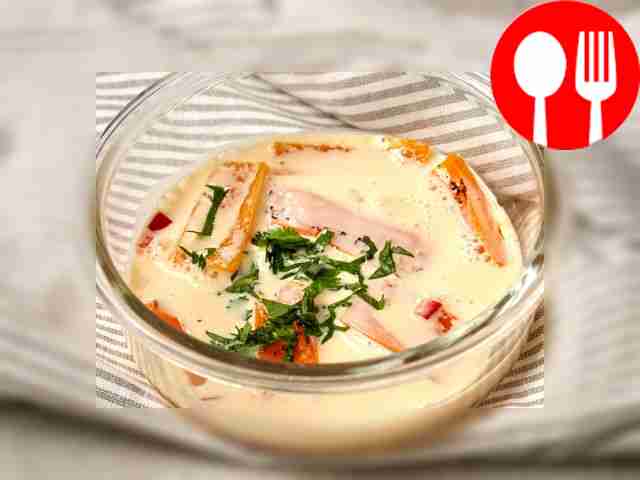 Поставьте болгарский перец подсыпать солью....