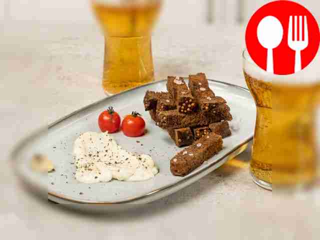 Гренки с чесночным соусом