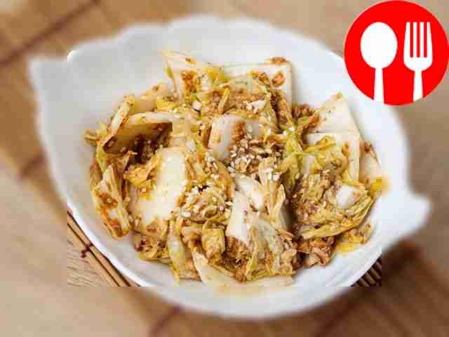 Кимчи с консервированной сайрой