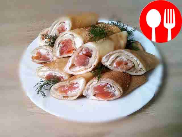 Нежные блины с красной рыбой и творожным сыром