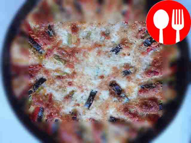 Классический рататуй, запеченный в сырном соусе