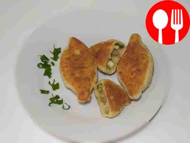 Домашние пирожки с ливерной колбасой