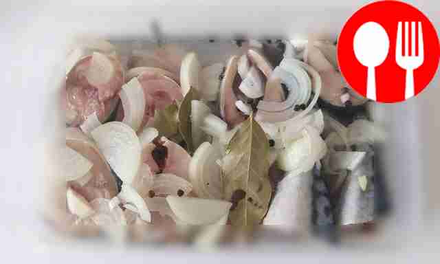 В 750 мл холодной кипячёной воды растворите...