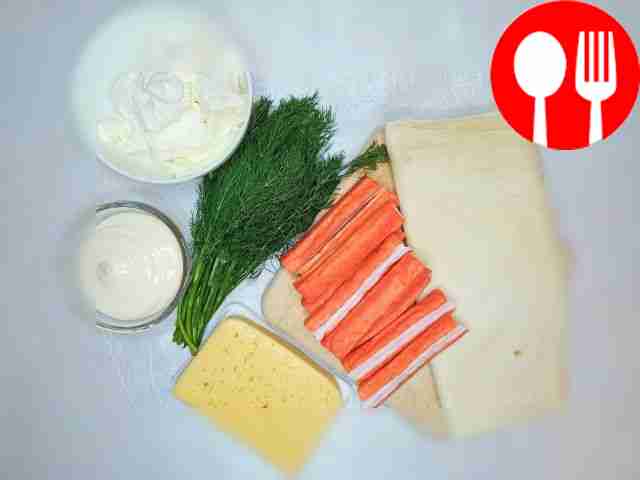 Замочите зелень в воде, чтобы загрязнения...