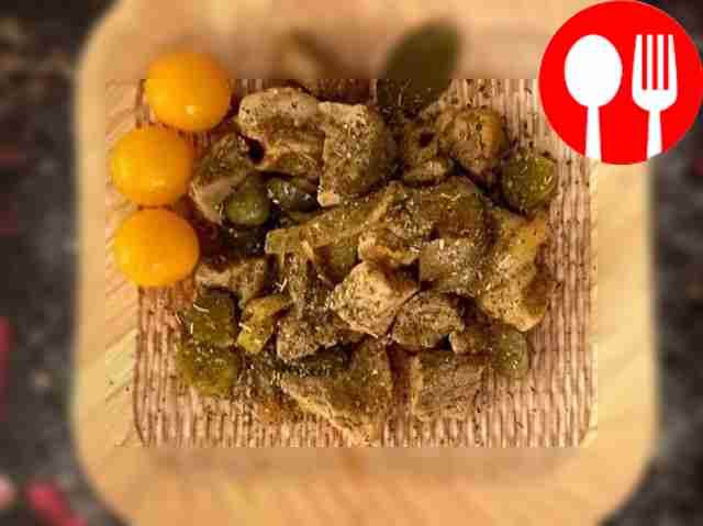 Быстрое азу из свиной грудинки с томатной пастой