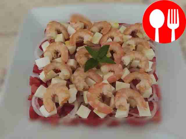 «Капрезе» с креветками к празднику