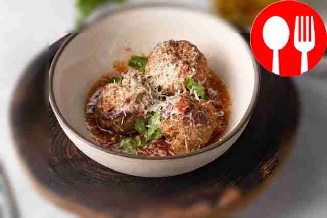 Митболы в томатном соусе