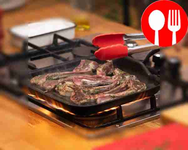 В блендере взбейте до однородности масло,...