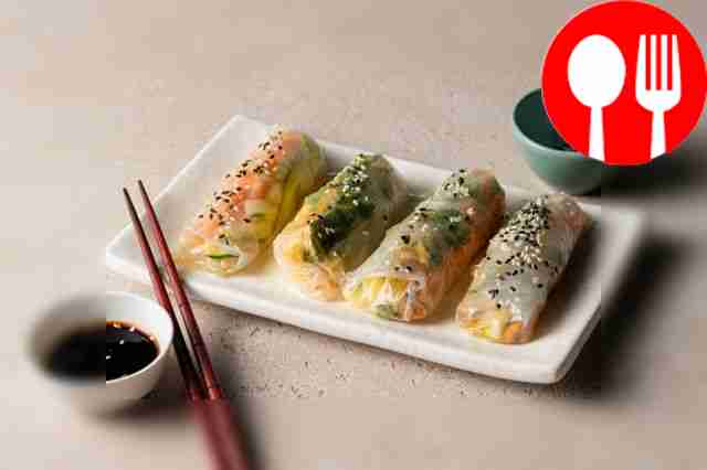 Салат и спринг-роллы из овощной лапши с фунчозой и кунжутной заправкой