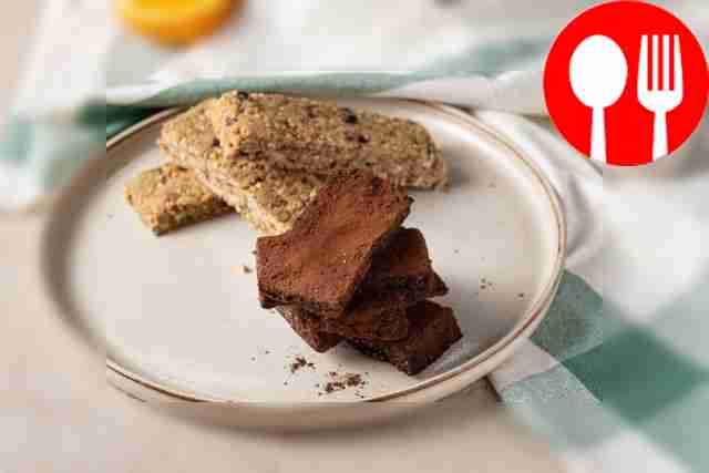 Сырой брауни из фиников