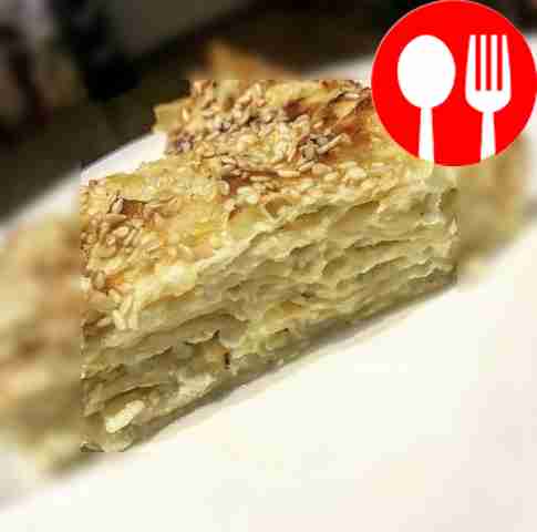 Ачма с сыром и кунжутом