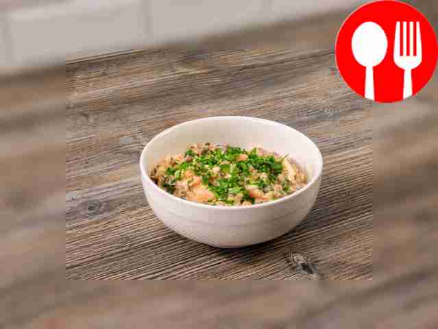 Салат с шампиньонами и фасолью