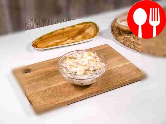 Салат «Восточный» с кукурузой и огурцом