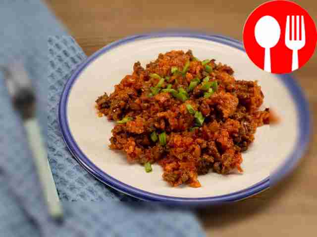 Рис с фаршем в томатном соусе