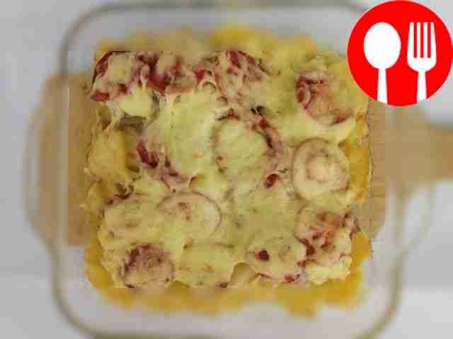 Готовые куриные бедра с картофелем по-французски