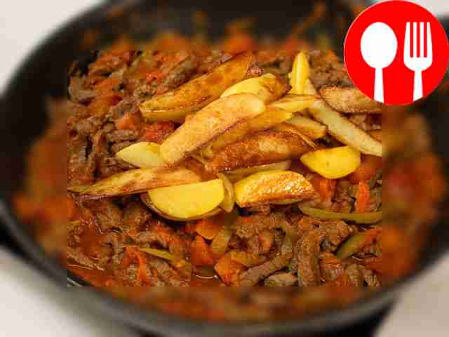 На другой сковороде разогрейте оставшееся...