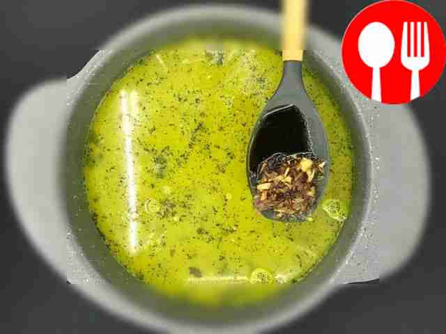 Суп с лапшой и пикантными специями