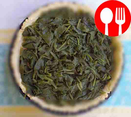 Достаньте тесто из духовки, уложите на него...