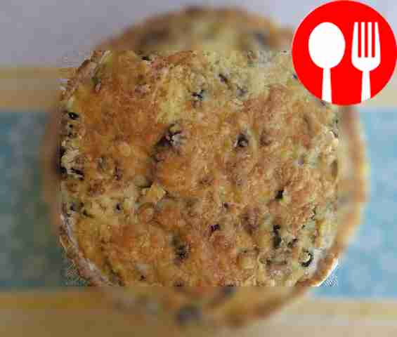 Открытый пирог со шпинатом и белыми грибами