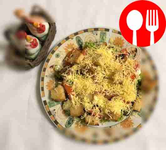 Салат «Цезарь» с креветками и чесноком