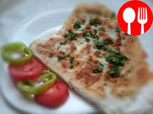 Классические пирожки с мясом в лаваше