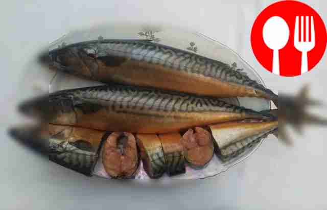 Простой рецепт соления скумбрии в луковой шелухе