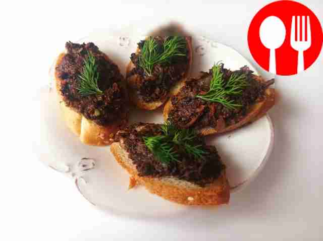 Икра из сушеных белых грибов