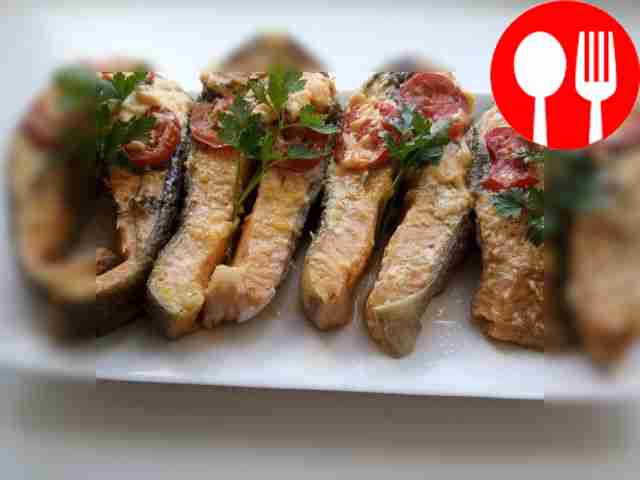 Ароматный сыр и стейк семги