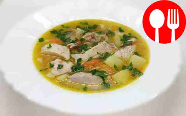 Домашний куриный суп с вермишелью