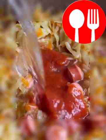 Добавьте капусту в конце и влейте немного...