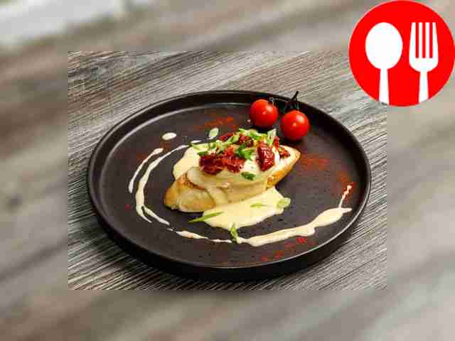 Яйцо бенедикт на тосте