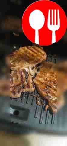 Свиные стейки с кабачками на гриле