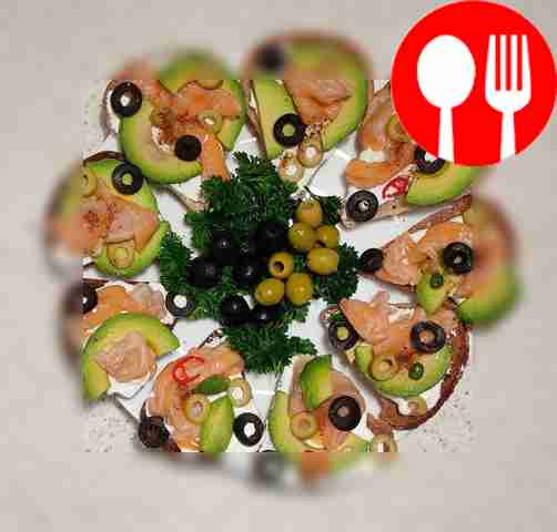 Легкие тартинки с семгой и авокадо