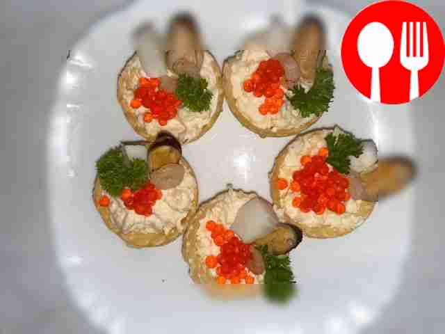 Нежные тарталетки с морепродуктами
