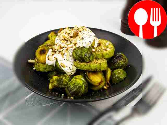 Брюссельская капуста с кабачками гриль