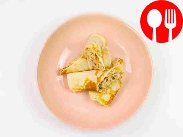 Блинчики с яблоками и орехами